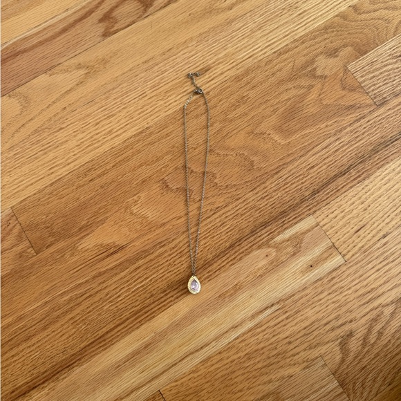 pink gem teardrop necklace - Picture 3 of 5